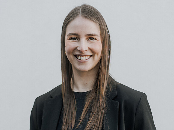 Teresa_farbig.jpg  